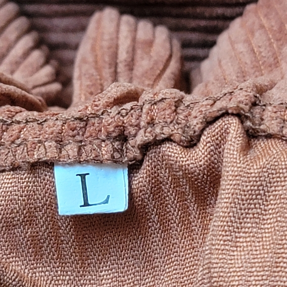 Women Paperbag High Waist Elastic Belted Corduroy Button. - Picture 10 of 10